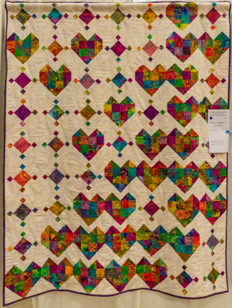JulieYoung_PeaceLoveQuiltMystery_6937